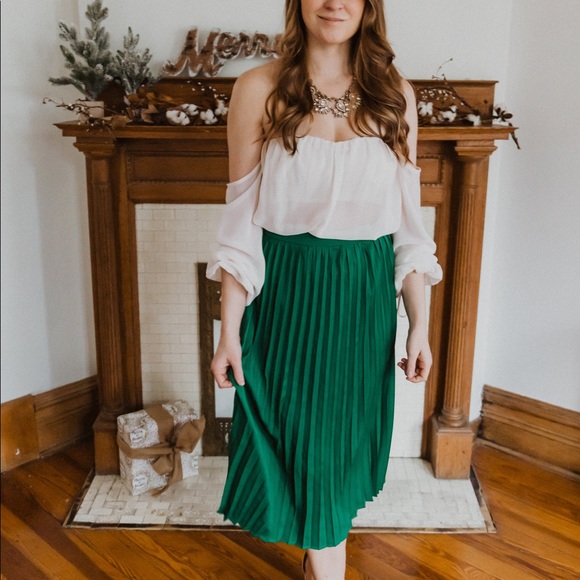 NWT Green Pleated Midi Skirt - Picture 8 of 16